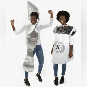 A Salt With Deadly Weapon Halloween Couples Costume Funny Pun NWT